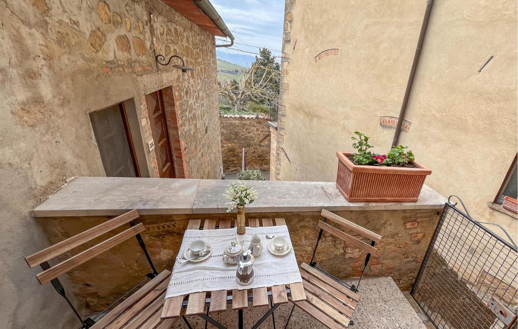 Cozy Apartment In Monticchiello With Wi-Fi Екстер'єр фото