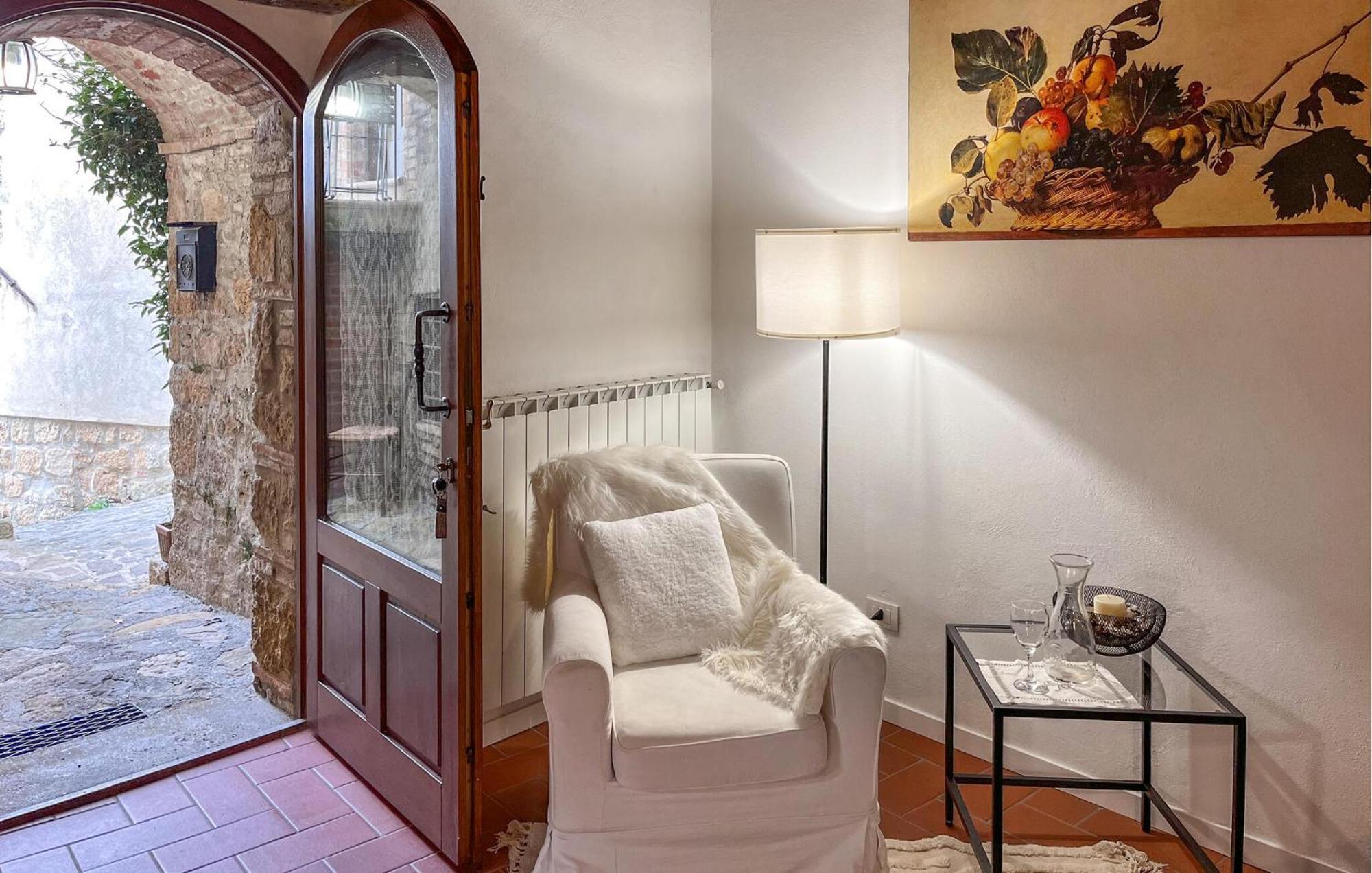 Cozy Apartment In Monticchiello With Wi-Fi Екстер'єр фото