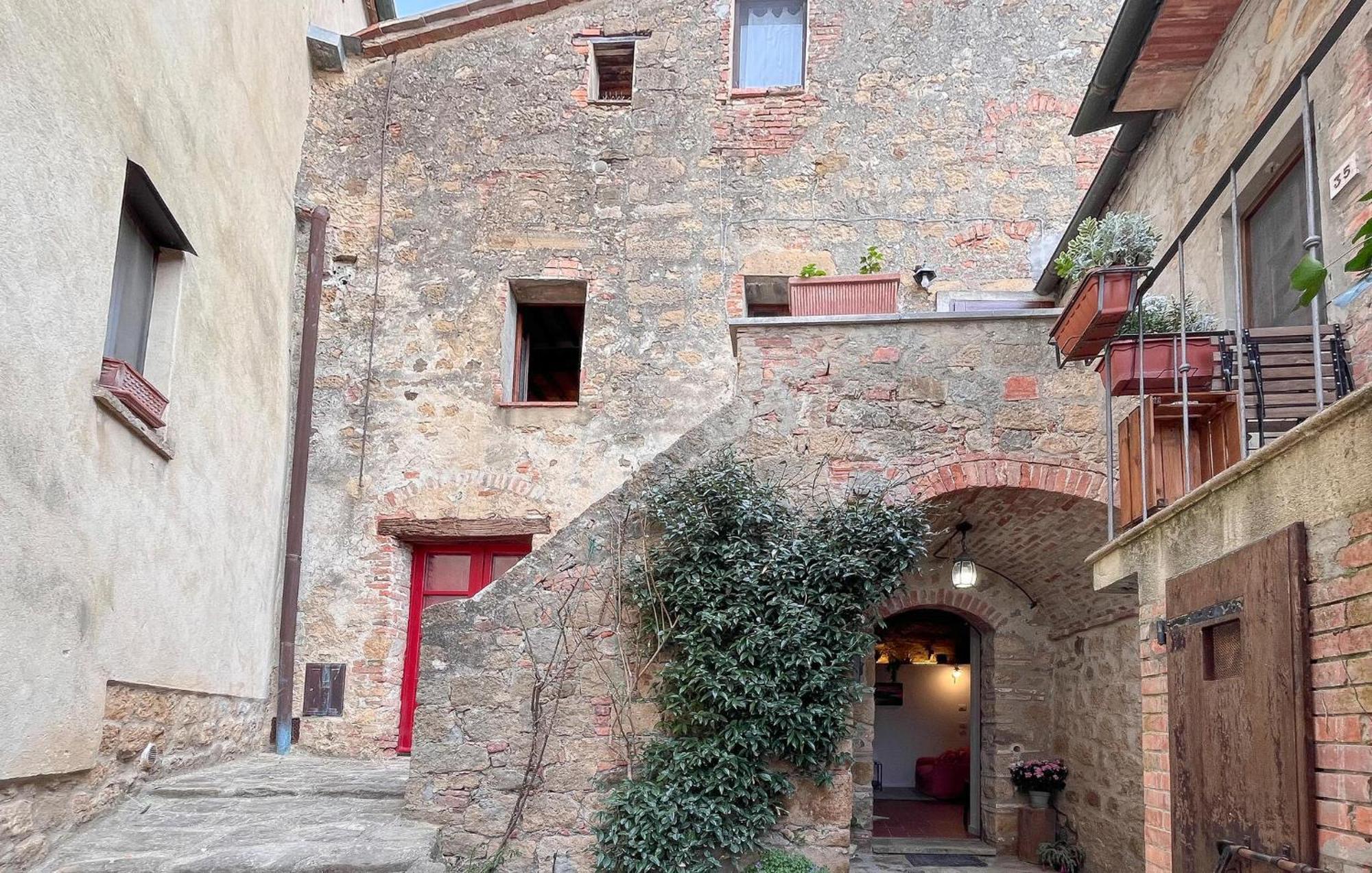 Cozy Apartment In Monticchiello With Wi-Fi Екстер'єр фото